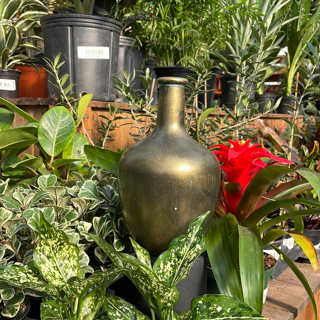 Vase sofia - avec petit embout - couleur vert-doré - HG10177