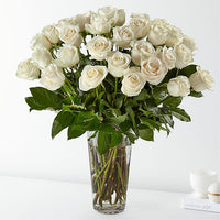 Arrangement de fleurs - roses blanches