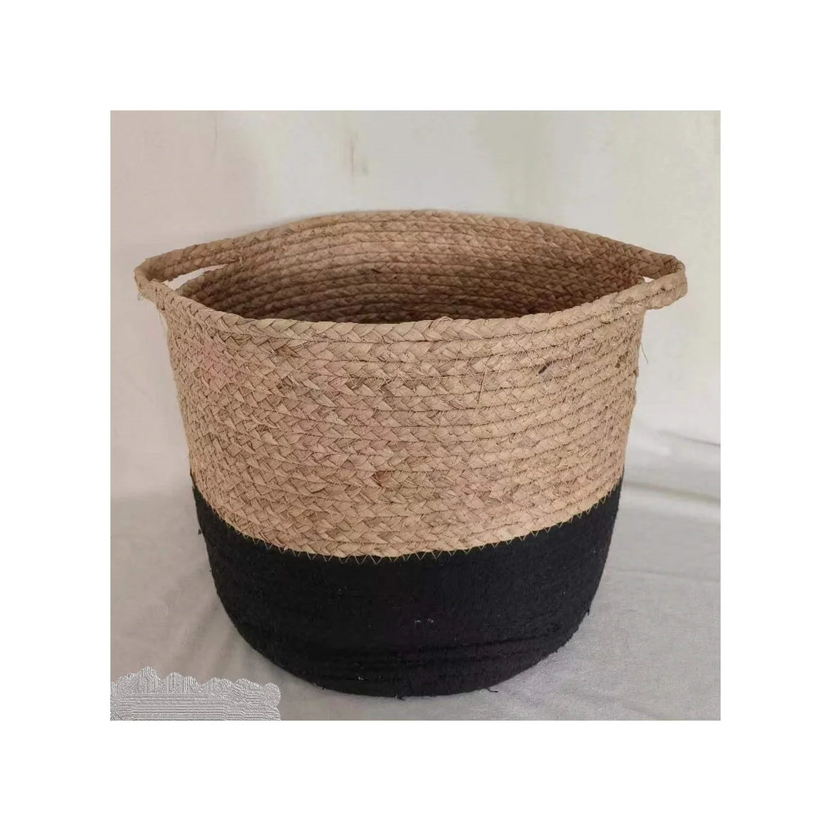 Panier en jonc de mer à fond noir, 35 cm de diamètre x 30 cm de hauteur - 3565-265
