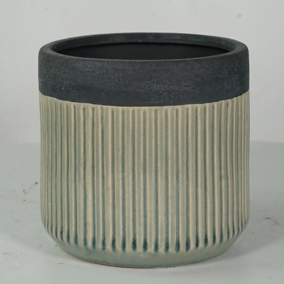 POT EN CÉRAMIQUE CÔTELÉE BLEU CLAIR 5,75"DX5,5"H (OUVERT 4,8") CE05-631