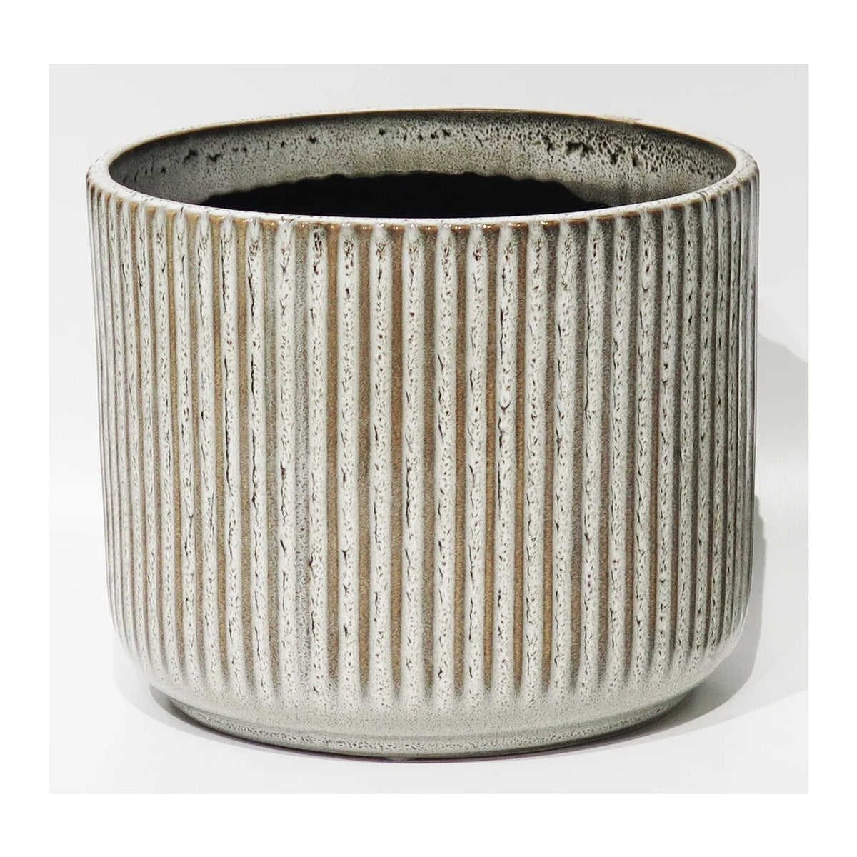 Pot en céramique taupe 6,9" DX5,9" H (convient aux pots de 6") CE10-157