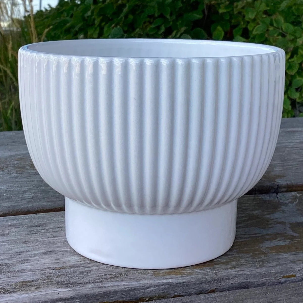 Pot contenant en dolomite blanc brillant 6,9" dx 5" h - CE16-300