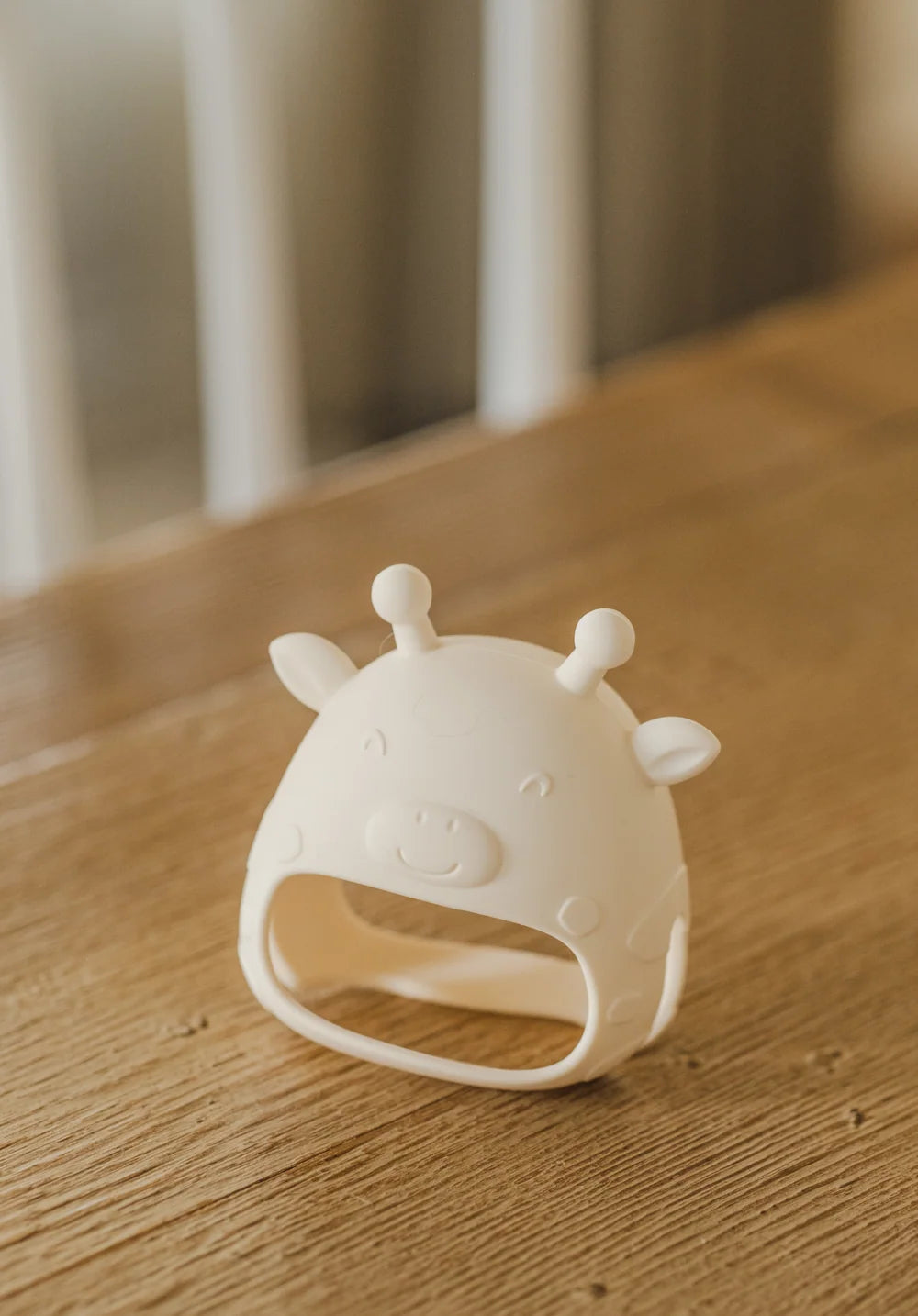 Mitaine de dentition Girafe en silicone pour bébé | blanc crème - Micasso & Co