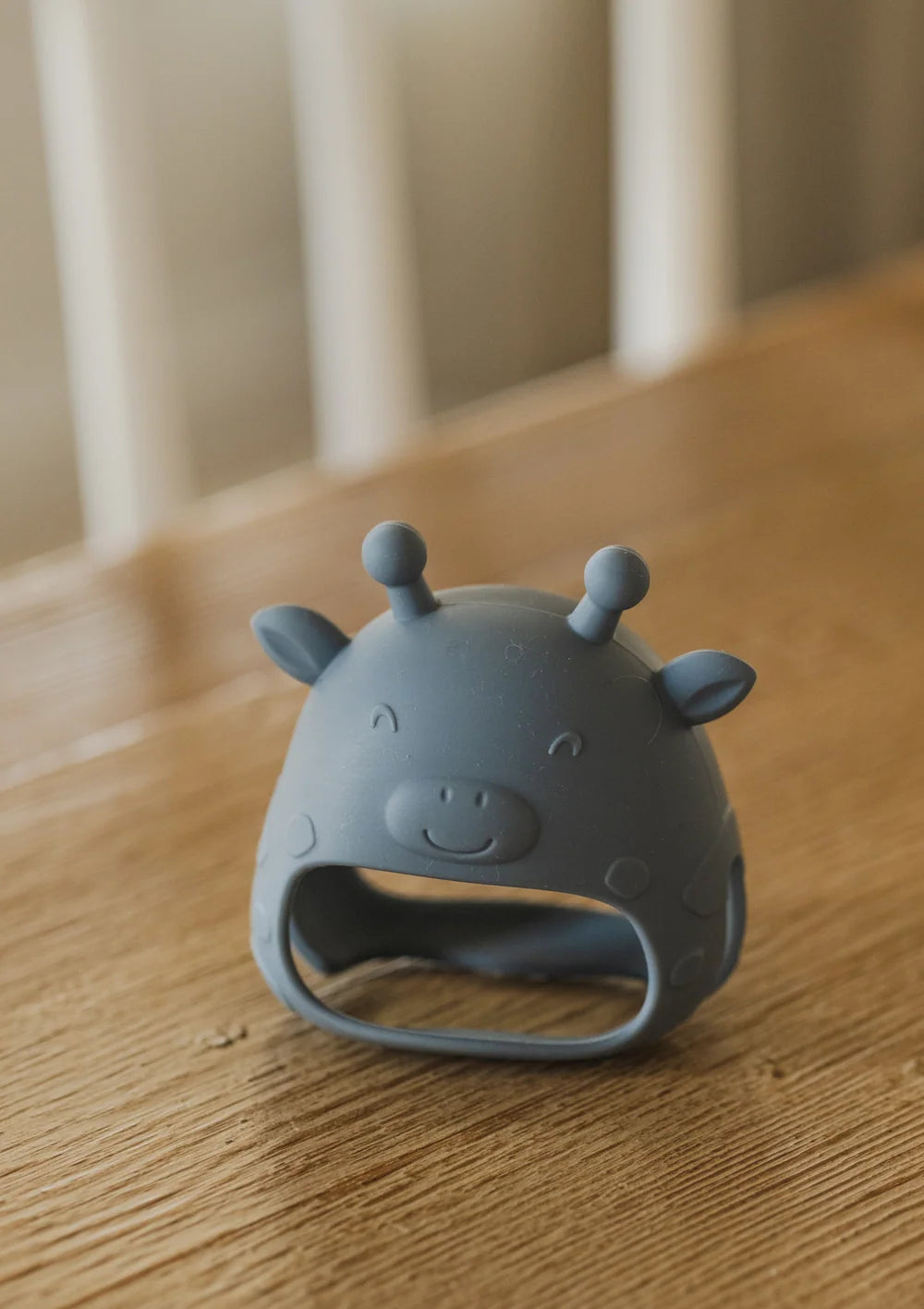 Mitaine de dentition Girafe en silicone pour bébé | bleu majestueux - Micasso & Co