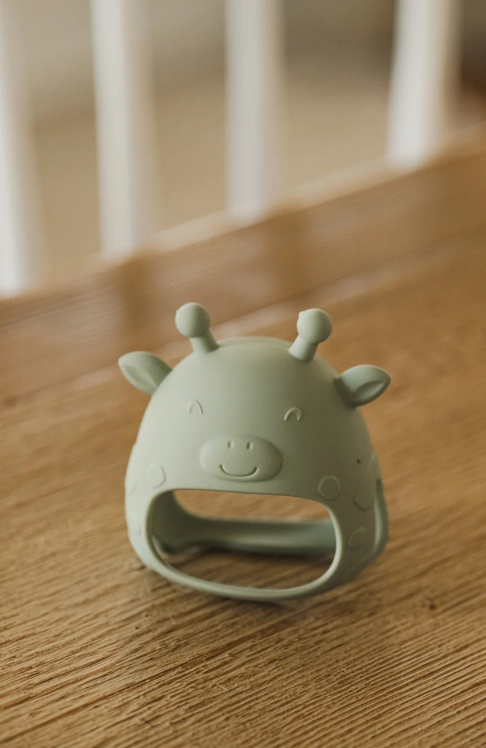 Mitaine de dentition Girafe en silicone pour bébé | vert tendre - Micasso & Co
