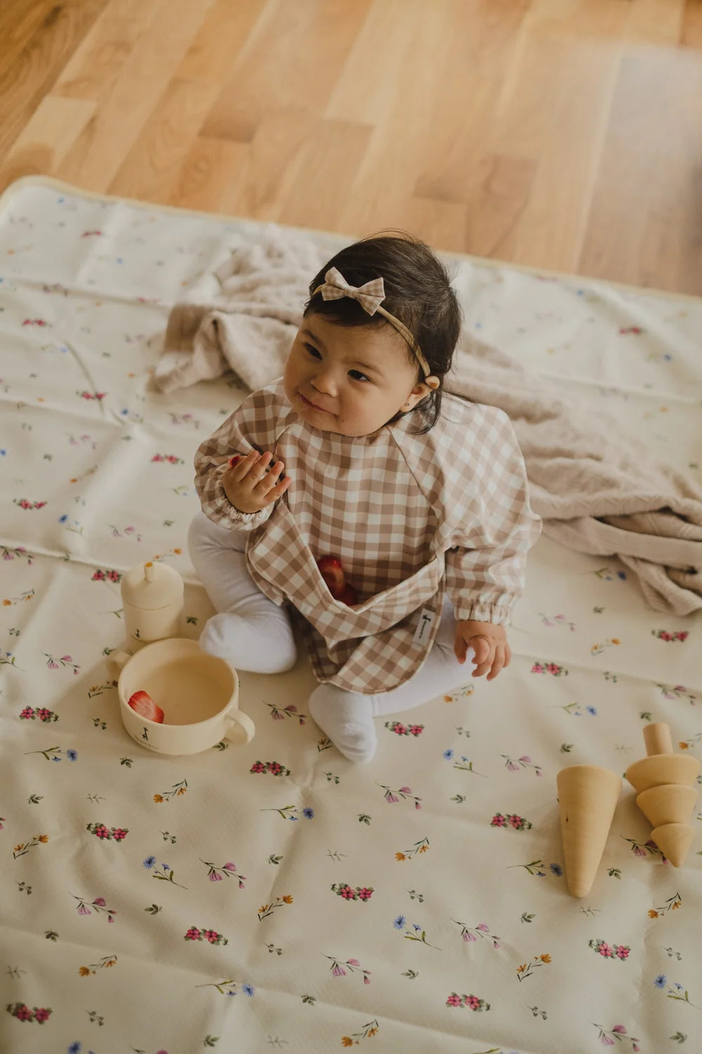 Tapis de sol imperméable multiusage pour bébé et enfant | Les fleurs - Micasso & Co