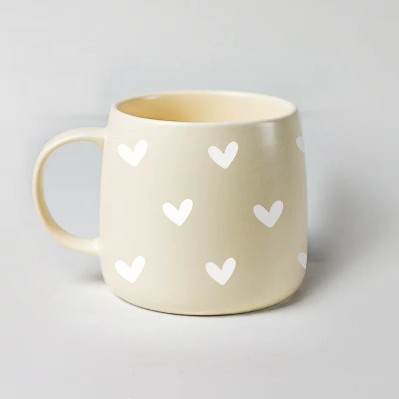 Tasse en céramique crème - Petits coeurs blancs - MOMY