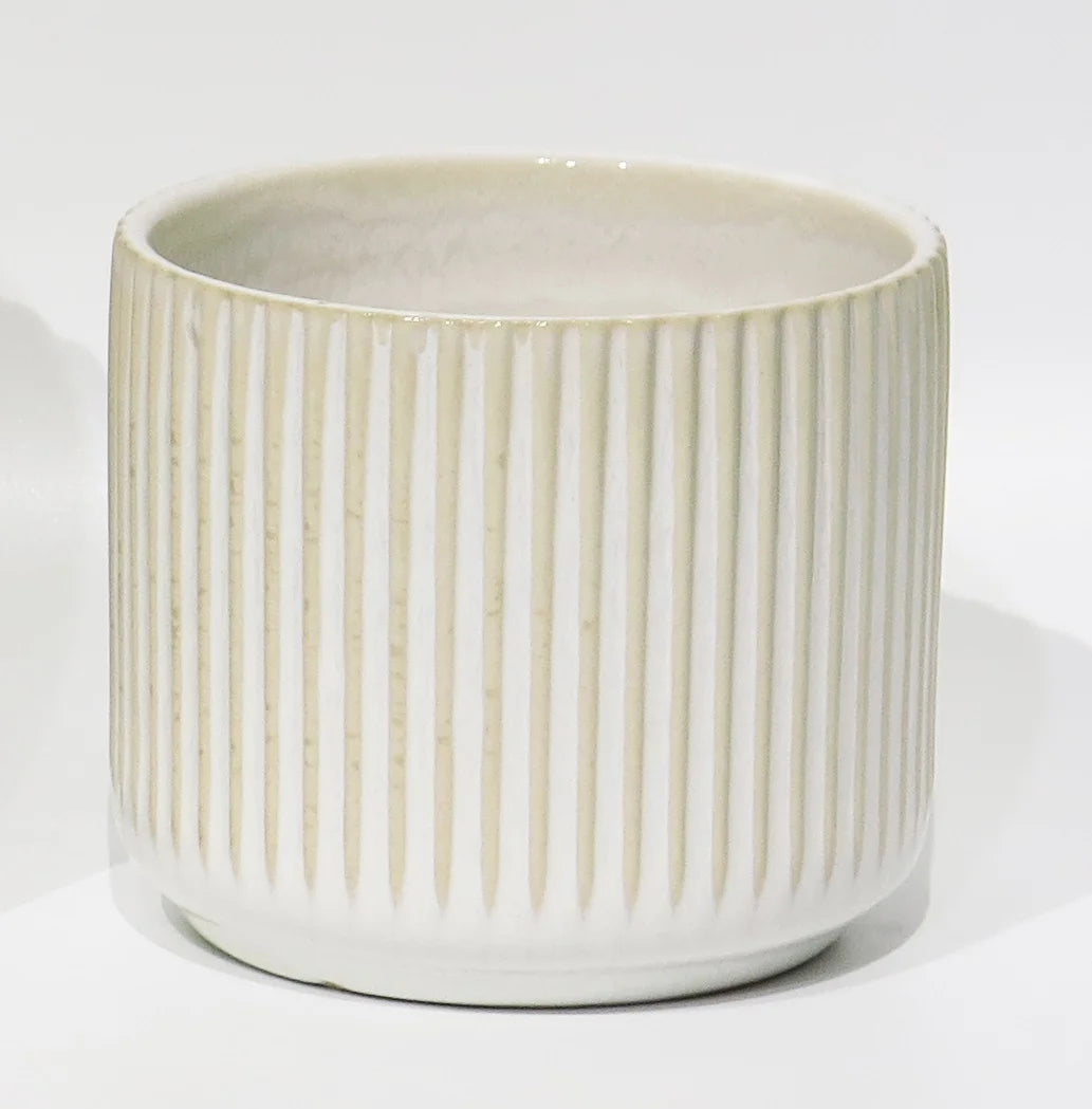 Pot ligné beige - CE00-125  4.7"DX4.1"H White Ceramic Pot