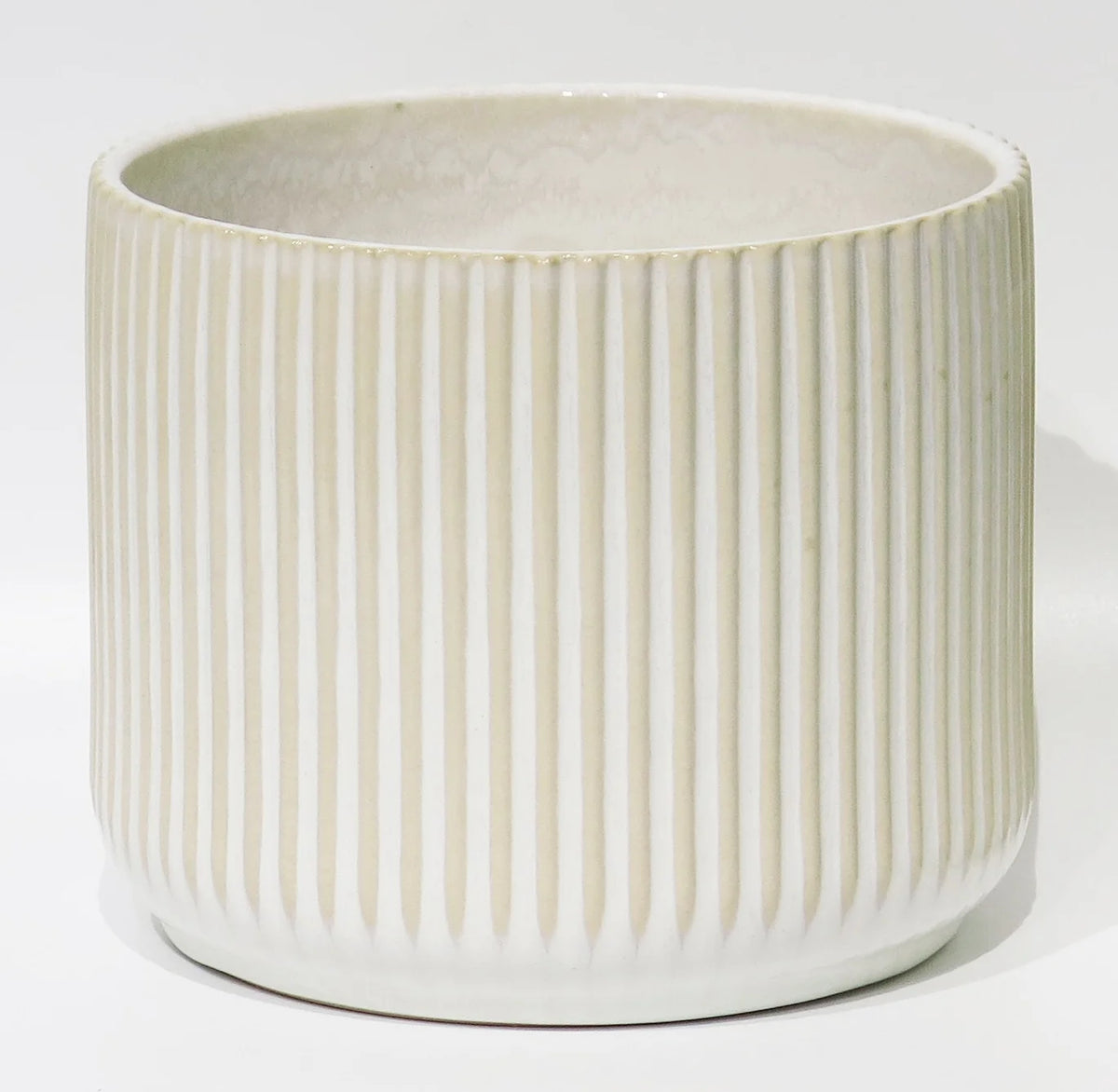 Pot Beige ligné - 6.9"DX5.9"H White Ceramic Pot