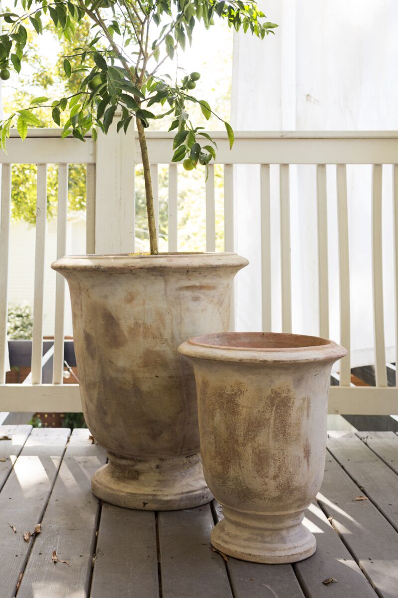Toscano Natural Urn 15.5"x 18"